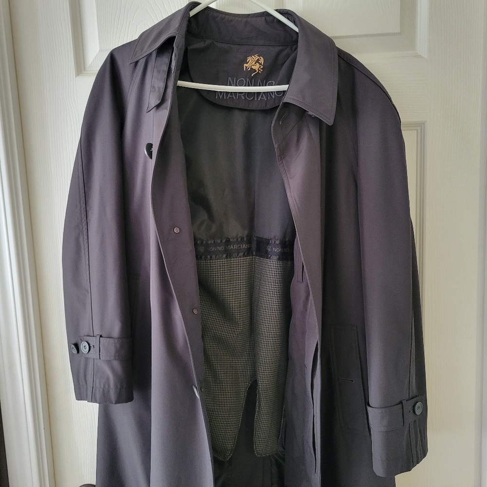 NON NO MARCIANO black trench coat. Size 95 Fits Like size Large.